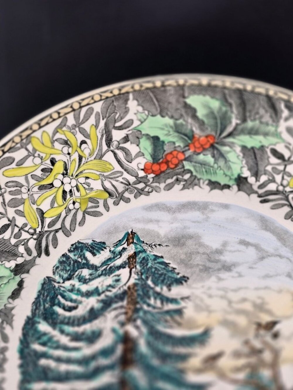 Adams England Snowed Up Ruffed Grouse In Winter 10" Plate Winter Scenes - Picture 6 of 10
